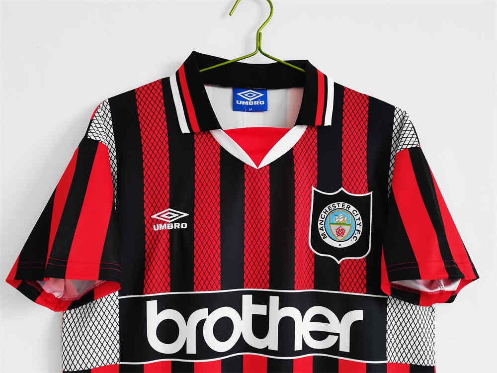 7 1994-96 Manchester City Away Jersey Retro Shirt - Image 3