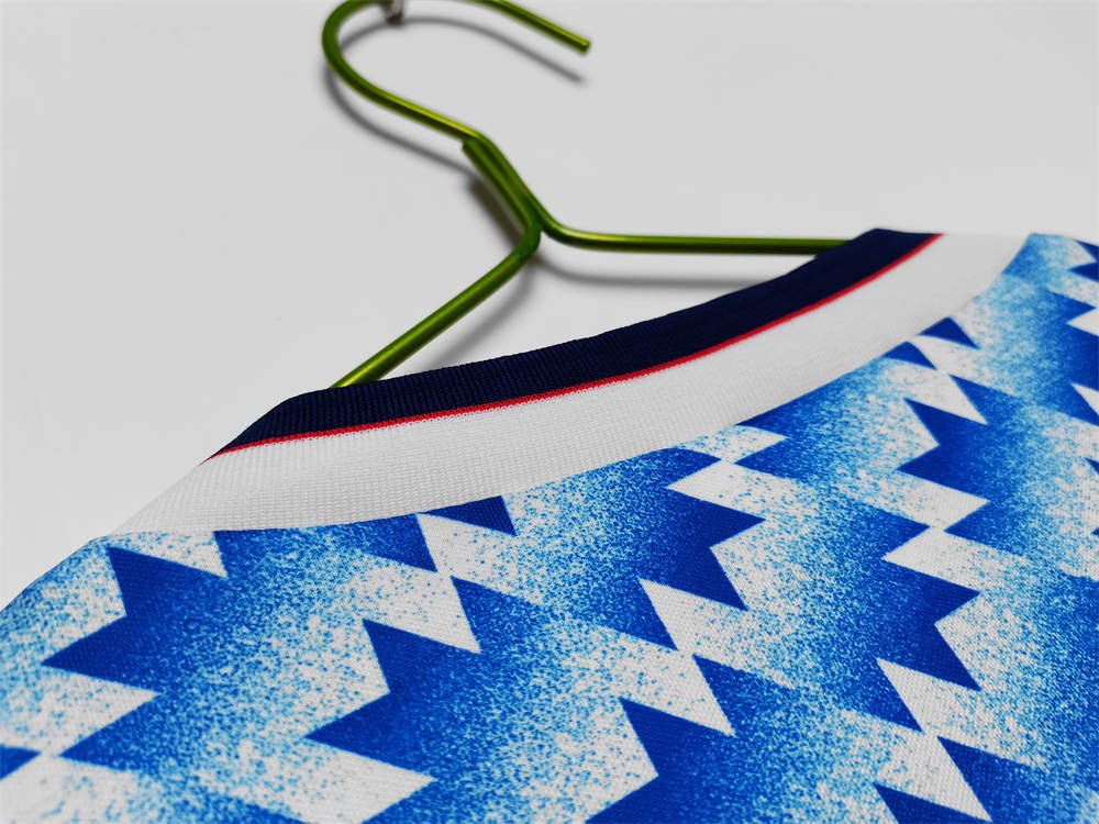 8 1990-92 Manchester United Away Jersey Retro Long Sleeve Shirt - Image 8