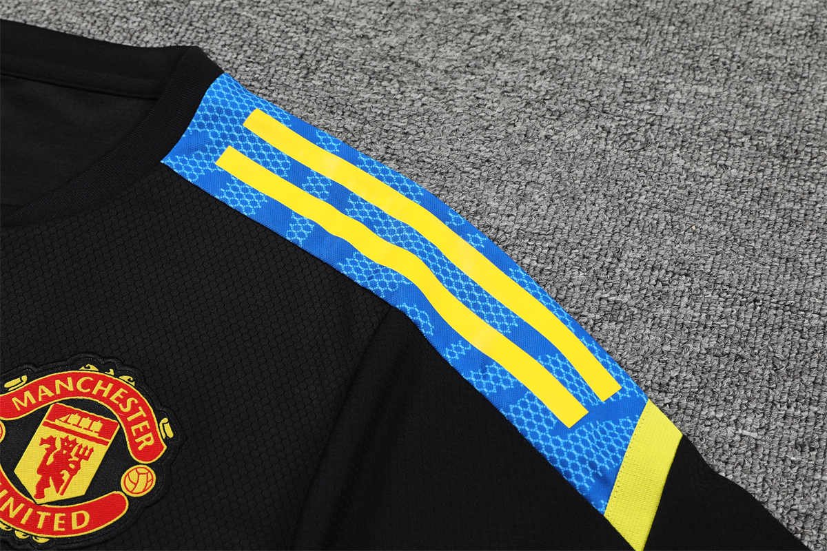 316B0E45-0731-4DBC-AD36-77B6C3424E32 Manchester United Training Kit (Top+Shorts)-QS#MU05 - Image 5