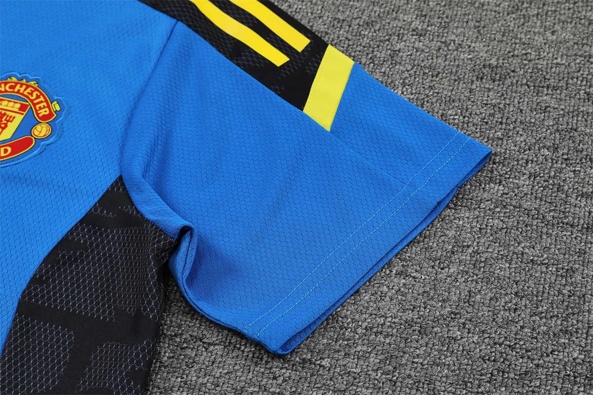 C3FC6B92-CE90-4939-B5BB-85EA920438EB Manchester United Training Kit (Top+Shorts)-QS#MU04 - Image 7