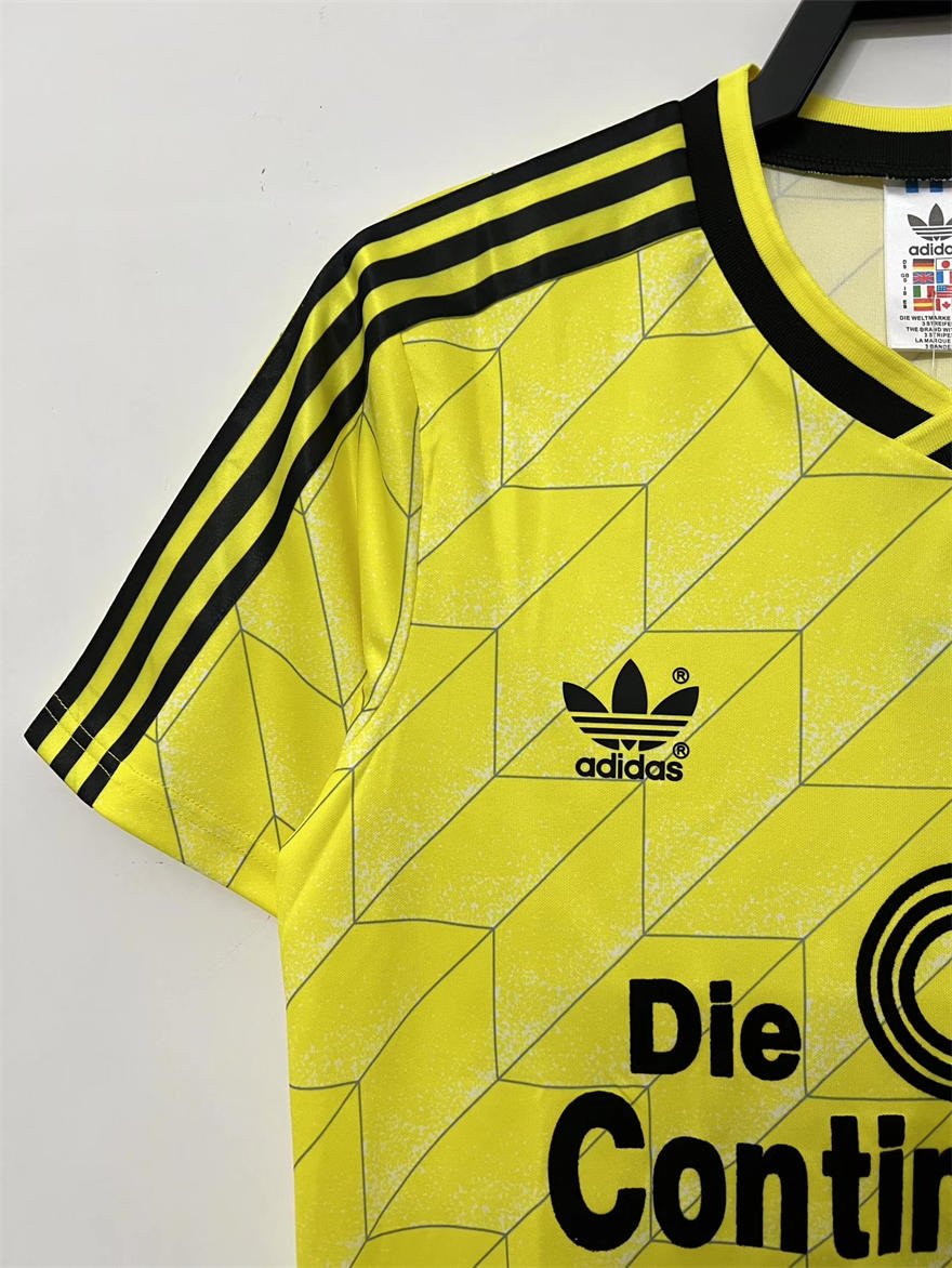 d9cb90ff 88 Borussia Dortmund Home Jersey Retro Football Shirt S-XXL - Image 4