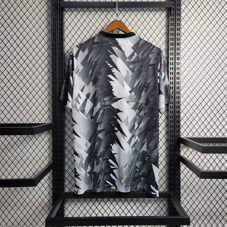 empty-placeholder.webp (1) 23-24 Juventus Training Jersey (Fans Version) Football Shirt - Image 2