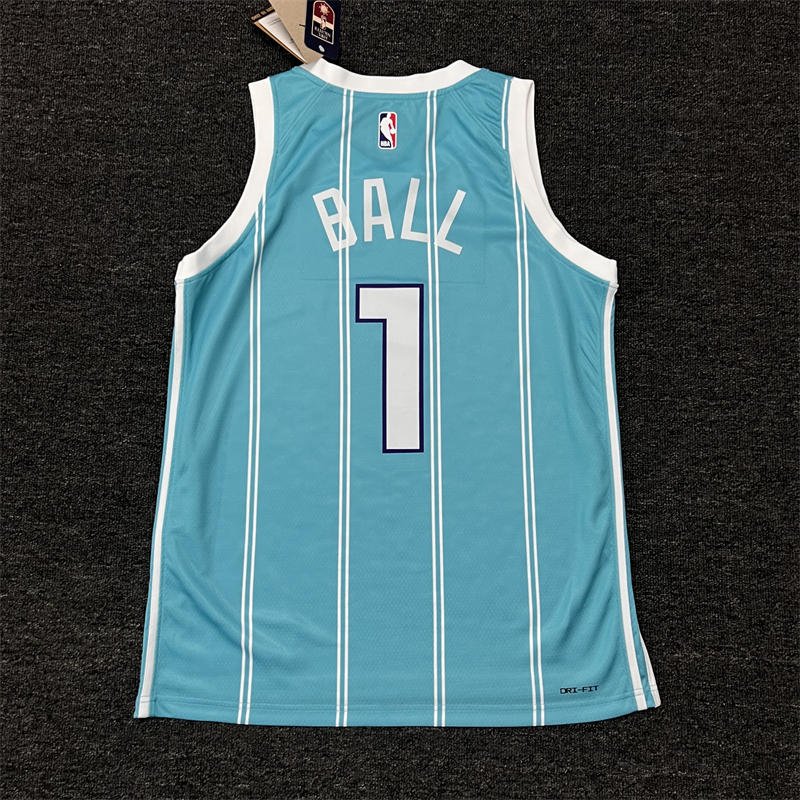 68c3e65c Charlotte Hornets LaMelo Ball #1 Green 22/23 Swingman Jersey - Icon Edition - Image 6