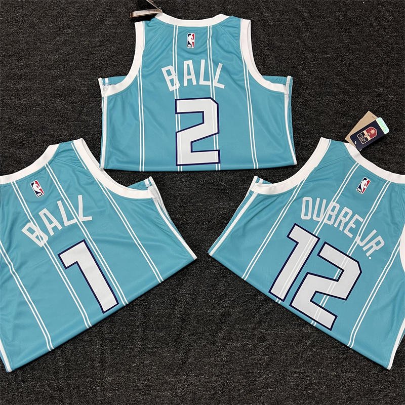 6c913bd2 Charlotte Hornets LaMelo Ball #1 Green 22/23 Swingman Jersey - Icon Edition - Image 4