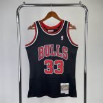 Chicago Bulls Dennis Rodman #91 Mitchell & Ness Black 97-98 Hardwood Classics Jersey - Image 5