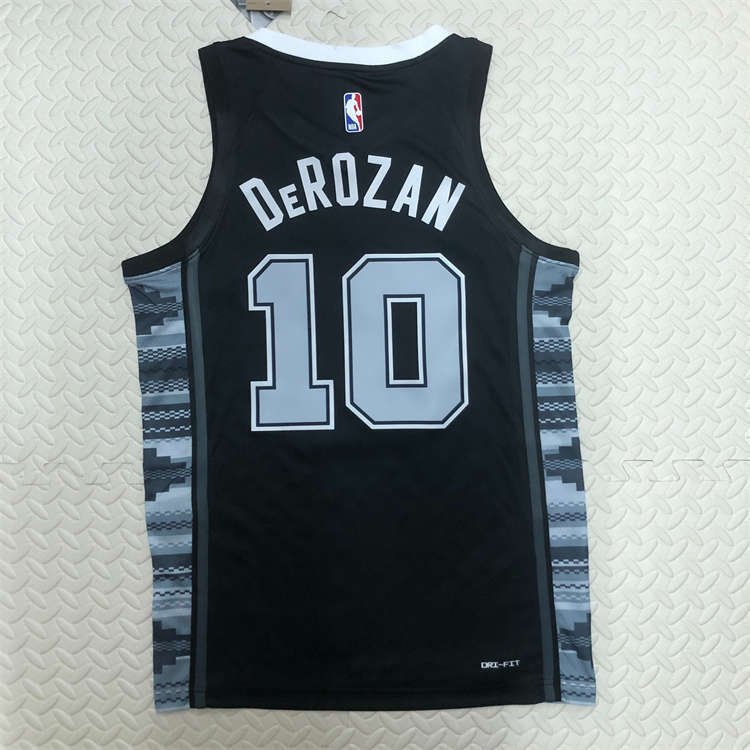 d972ecb8 San Antonio Spurs Jeremy Sochan #10 Black 2022/23 Swingman Jersey - Statement Edition - Image 9