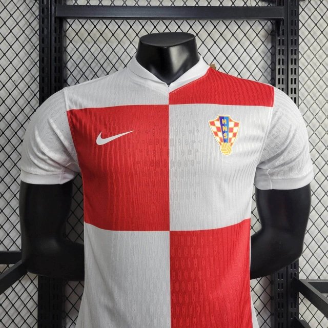 b (1) 24-25 Croatia Home Kit (Player Version) Jersey Football Shirt - Image 3