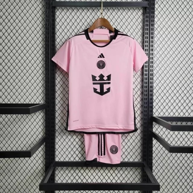 empty-placeholder.webp (8) 24-25 Kids Miami Home Kit Jersey Football Size 16-28 - Image 1