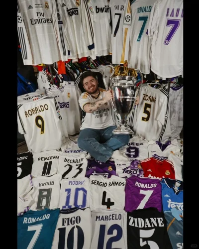 Click to view full screen Ronaldo#7 Real Madrid Home Kit Retro Jersey 16-17 Football Shirt YH photo review