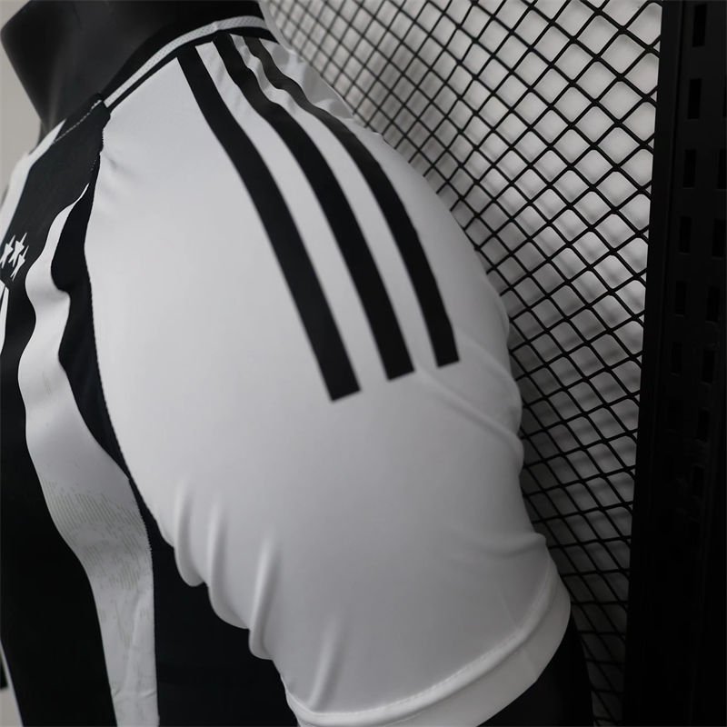 5 24-25 Juventus Home Jersey (Player Version) Football Shirt - Image 7