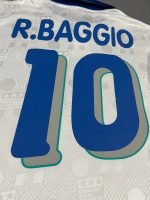 Baggio 1994 Italy Away Jersey Football Shirt - Image 4