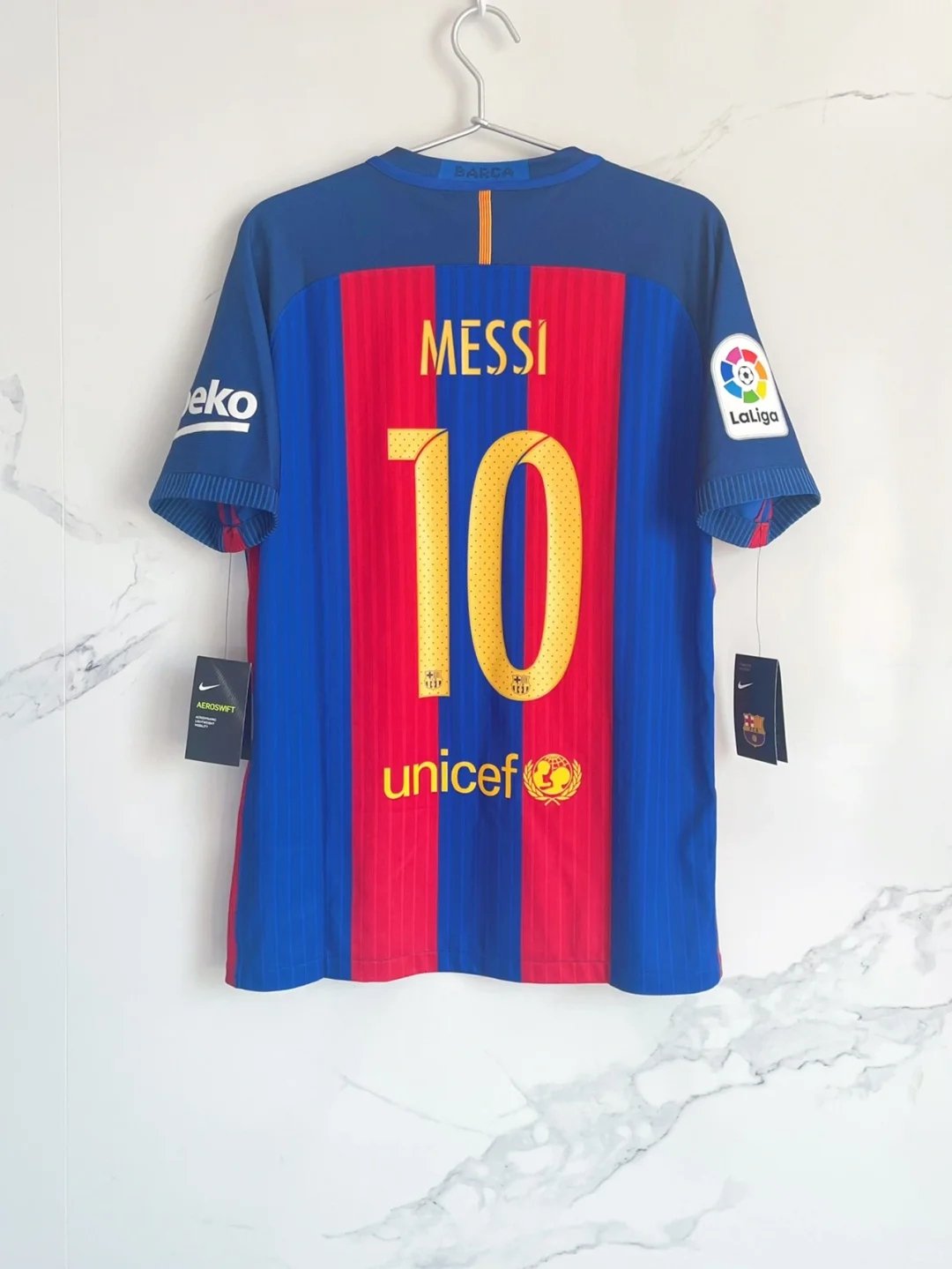 wsxc1744938746233_1 Messi #10 Barcelona Away Kit Retro Jersey 16-17 Football Shirt - Image 1