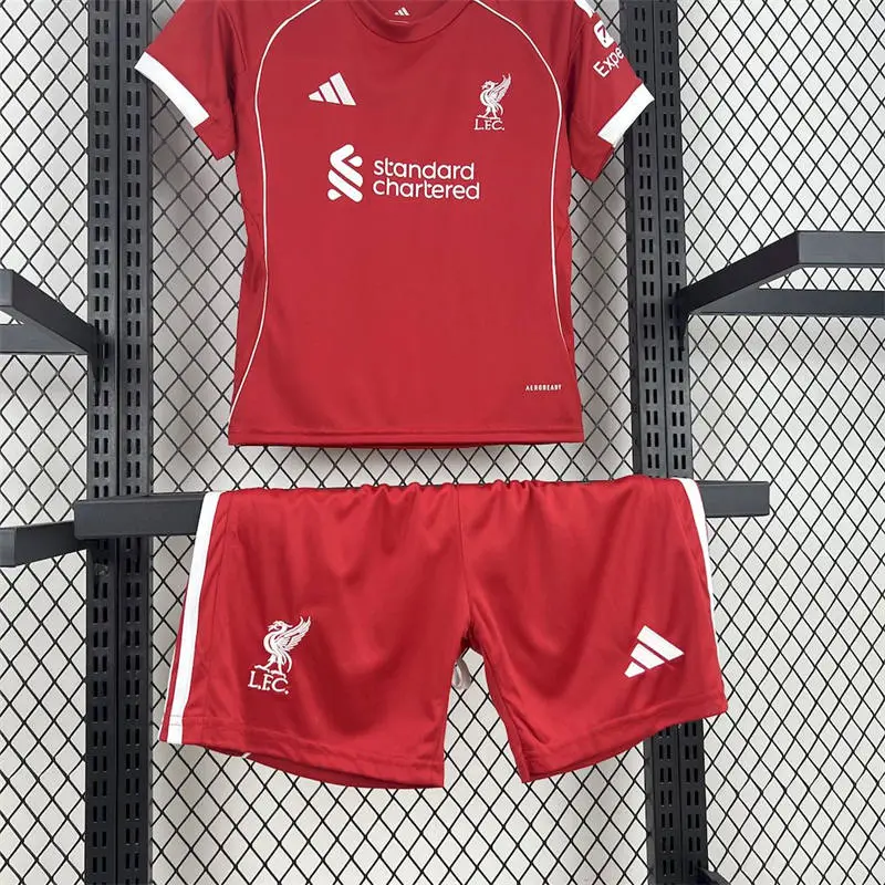 IMG_5004(1) 25-26 Kids Liverpool Home Kit Jersey Football Size 16-28 - Image 5