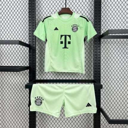 25-26 Kids Bayern Munich Goalkeeper Jersey Kit Football Size 16-28